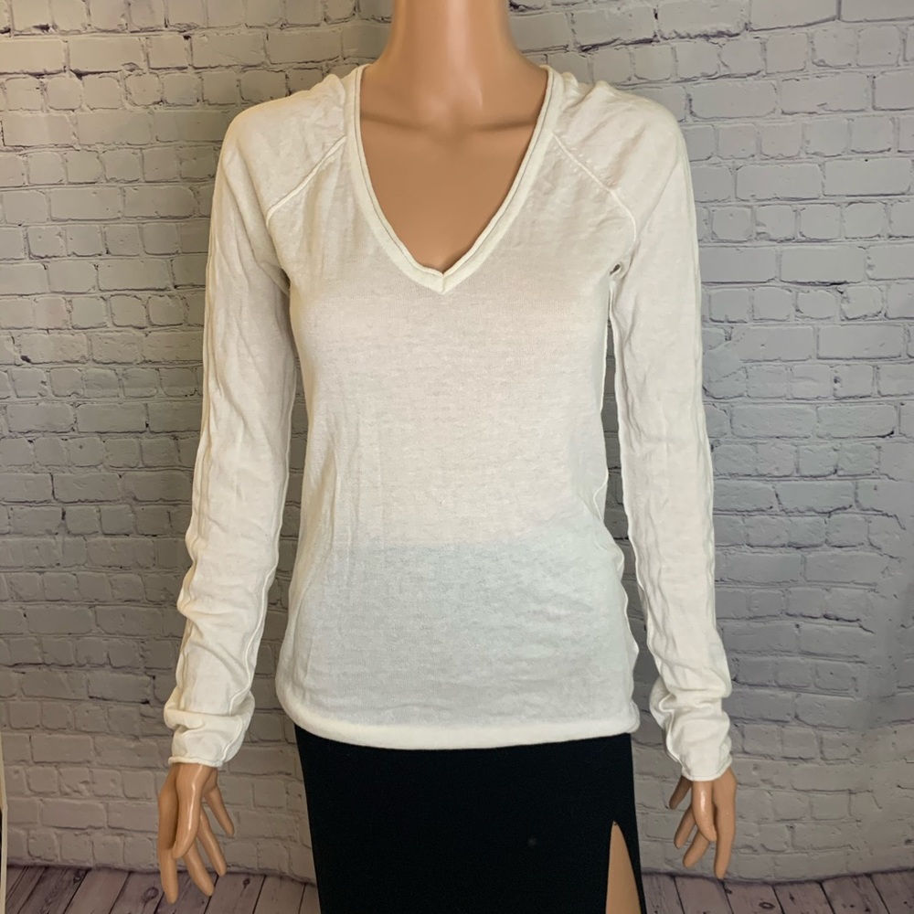 BCBG size medium casual basic Cotton White Lightweight Sheerish Sweater